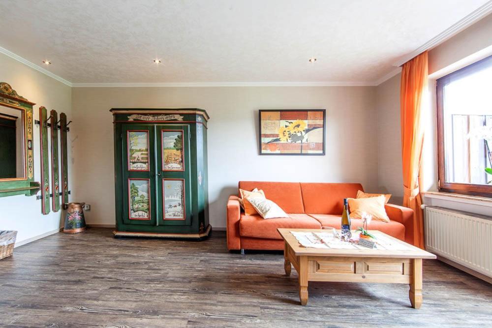 Landgasthaus Zum Kreuzberg Schonbach  Ngoại thất bức ảnh