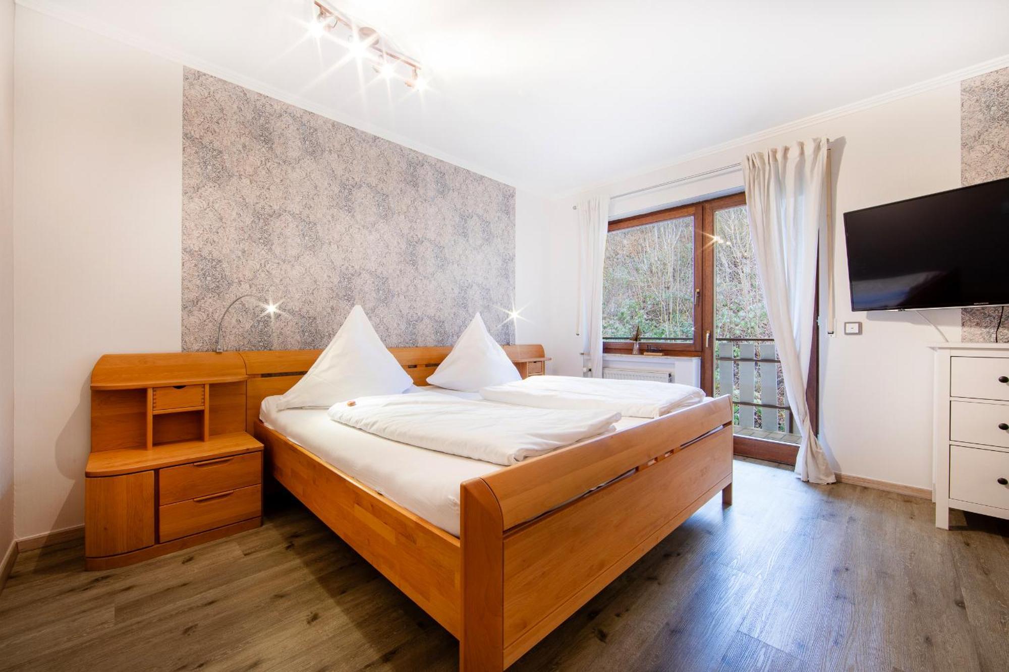Landgasthaus Zum Kreuzberg Schonbach  Ngoại thất bức ảnh