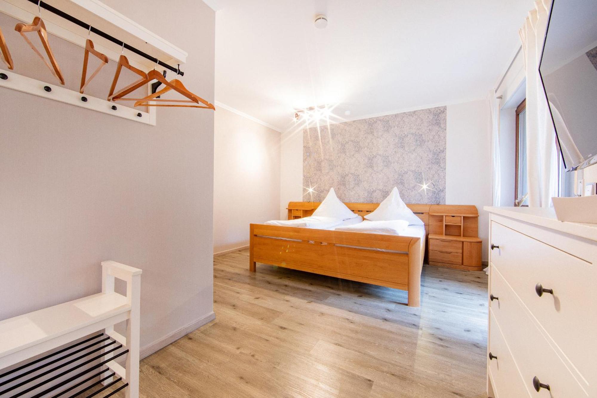 Landgasthaus Zum Kreuzberg Schonbach  Ngoại thất bức ảnh